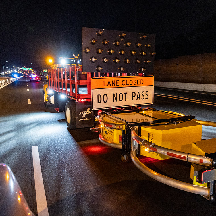 FF teams in multi-lane closure operating safely with equipment.